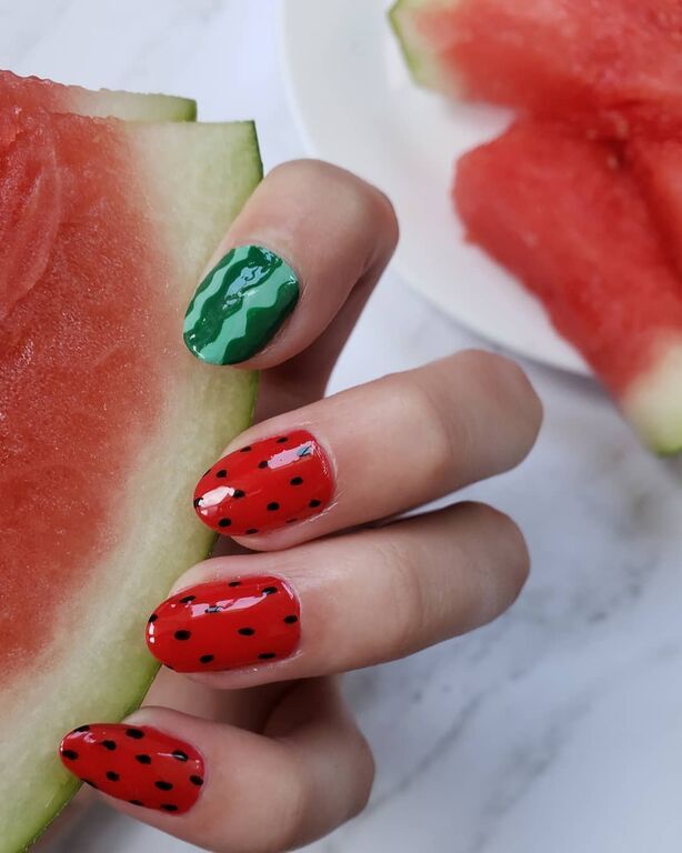 Η μαμά έχει... μανικιούρ: Ιδέες για το πώς θα βάψεις τα νύχια σου