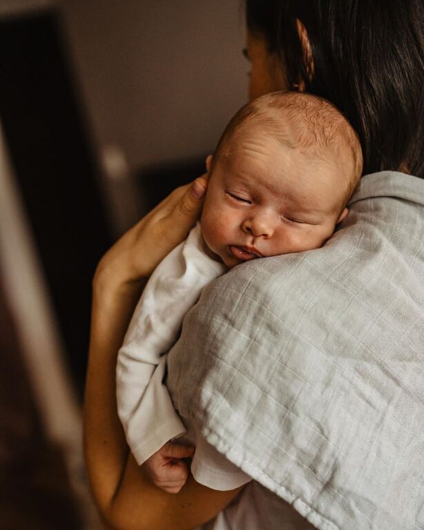 Οι πρώτες μέρες με το μωρό στο σπίτι - Δείτε υπέροχες φωτογραφίες