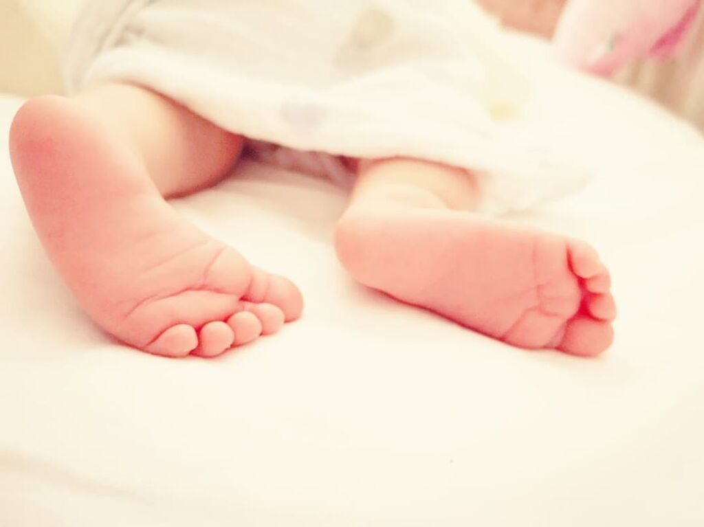 Δούκισσα Νομικού: Τα βραδινά παιχνίδια με την κόρη της στην μπανιέρα