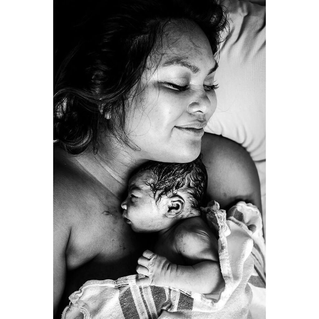 Τα μοναδικά συναισθήματα μαμάδων στον τοκετό μέσα από φωτογραφίες