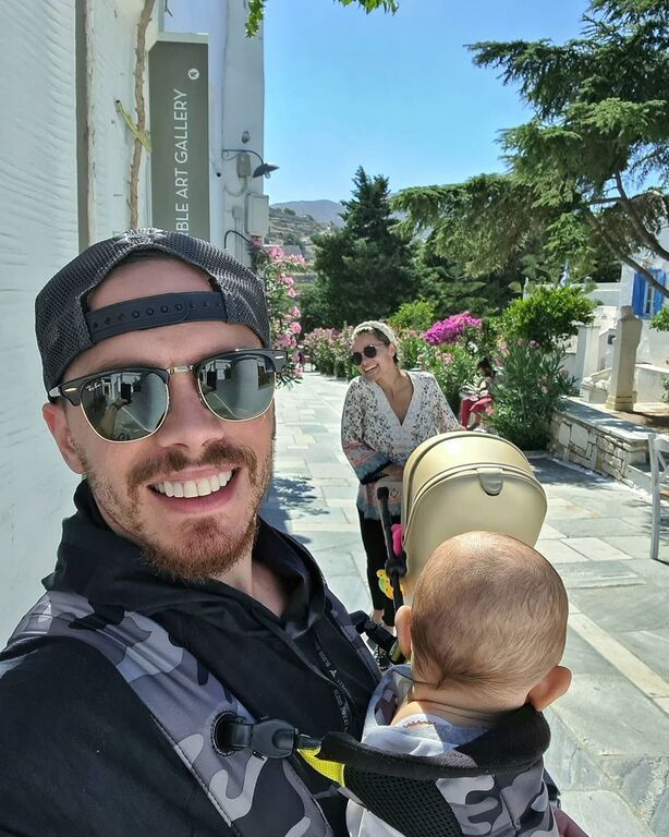 Λευτέρης Πετρούνιας