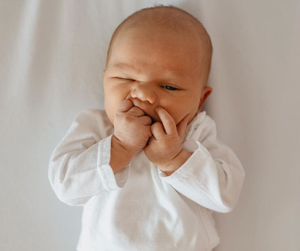 Οι απίθανες γκριμάτσες ενός λίγων ημερών μωρού - Δείτε φωτογραφίες