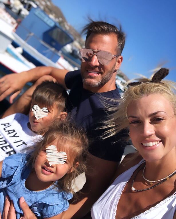 Mini me: Ελληνίδα μαμά και κόρη ποζάρουν μαζί μετά από καιρό