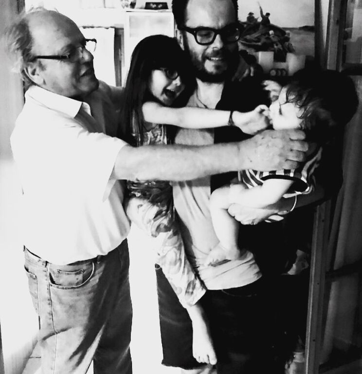 Ζενεβιέβ Μαζαρί: Δείτε τα τατουάζ που έκανε για τα παιδιά της