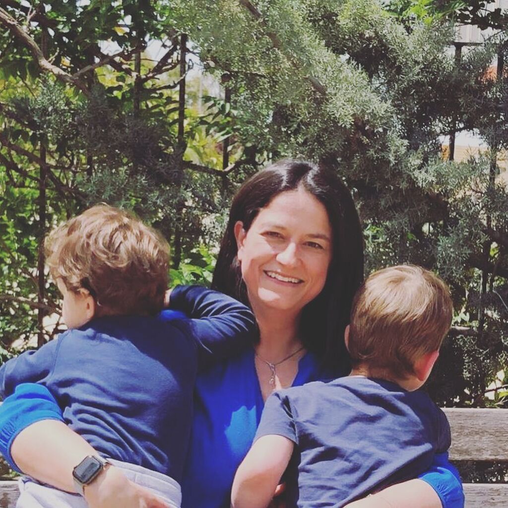 Νίκη Κεραμέως: Έβγαλε selfie με τον γιο της φορώντας μάσκα - Δείτε τους