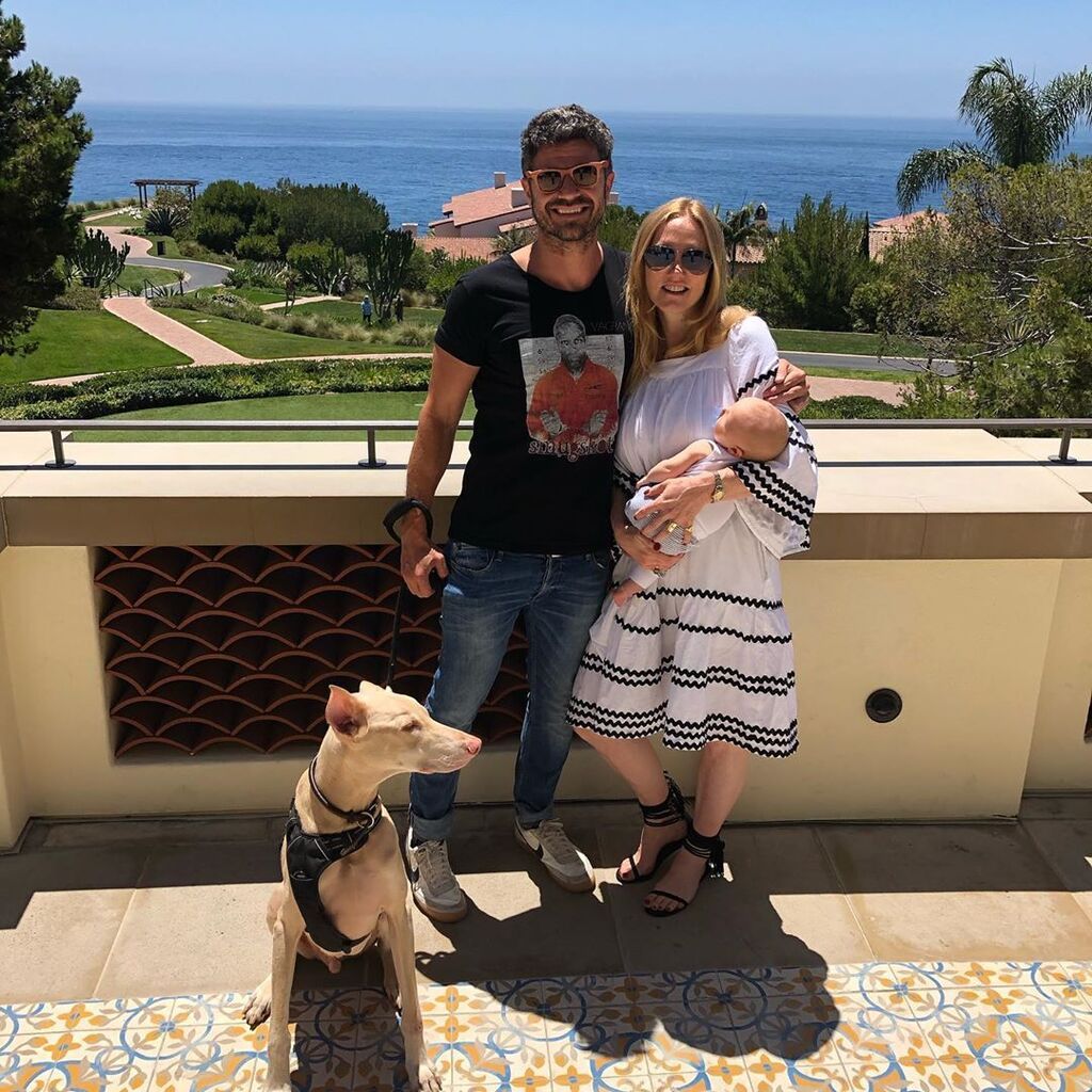 Χρήστος Βασιλόπουλος: Οι πρώτες διακοπές με τον 2 μηνών γιο του (pics)