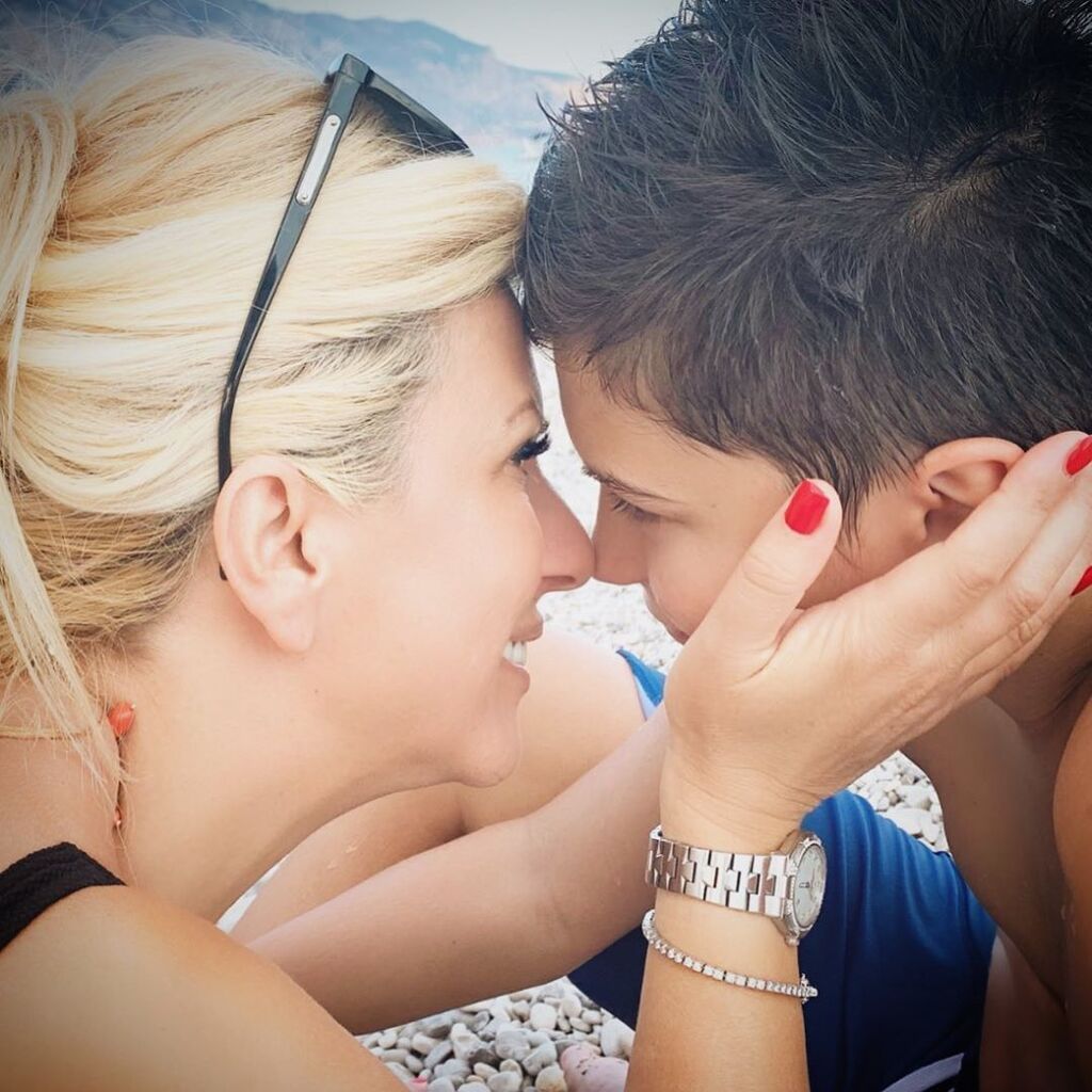 Γιώργος Τσαλίκης: Μοναδική η φώτο που δημοσίευσε η Δώρα με τους γιους της