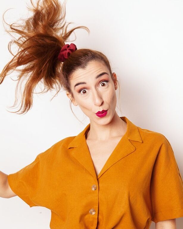 Δε φαντάζεστε ποια Ελληνίδα τραγουδίστρια είναι αυτό το ναζιάρικο κοριτσάκι