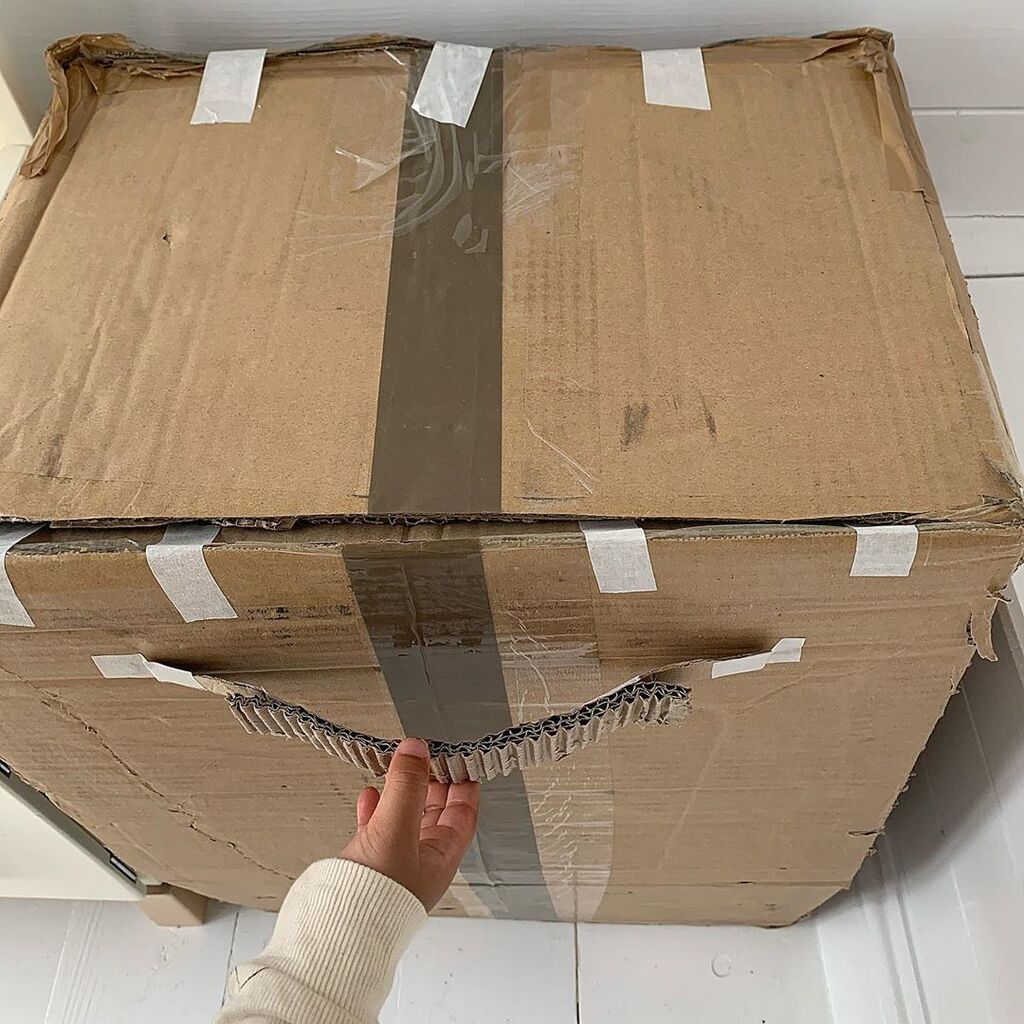 Μαμά δύο παιδιών φτιάχνει εντυπωσιακά παιχνίδια από χαρτόνι - Δείτε τα