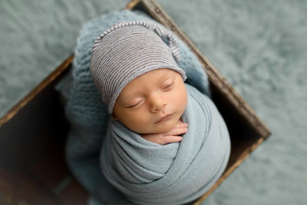 Μωράκια σε ρόλο μοντέλου ποζάρουν στον φωτογραφικό φακό