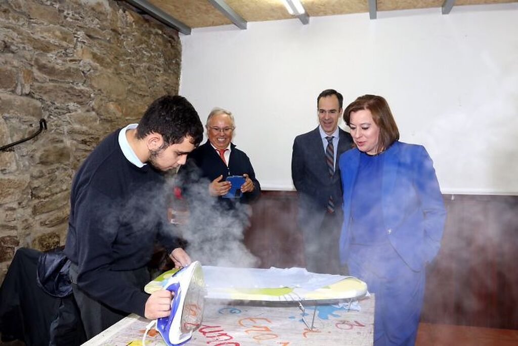 Σε αυτό το σχολείο τα αγόρια εκπαιδεύονται στις δουλειές του σπιτιού