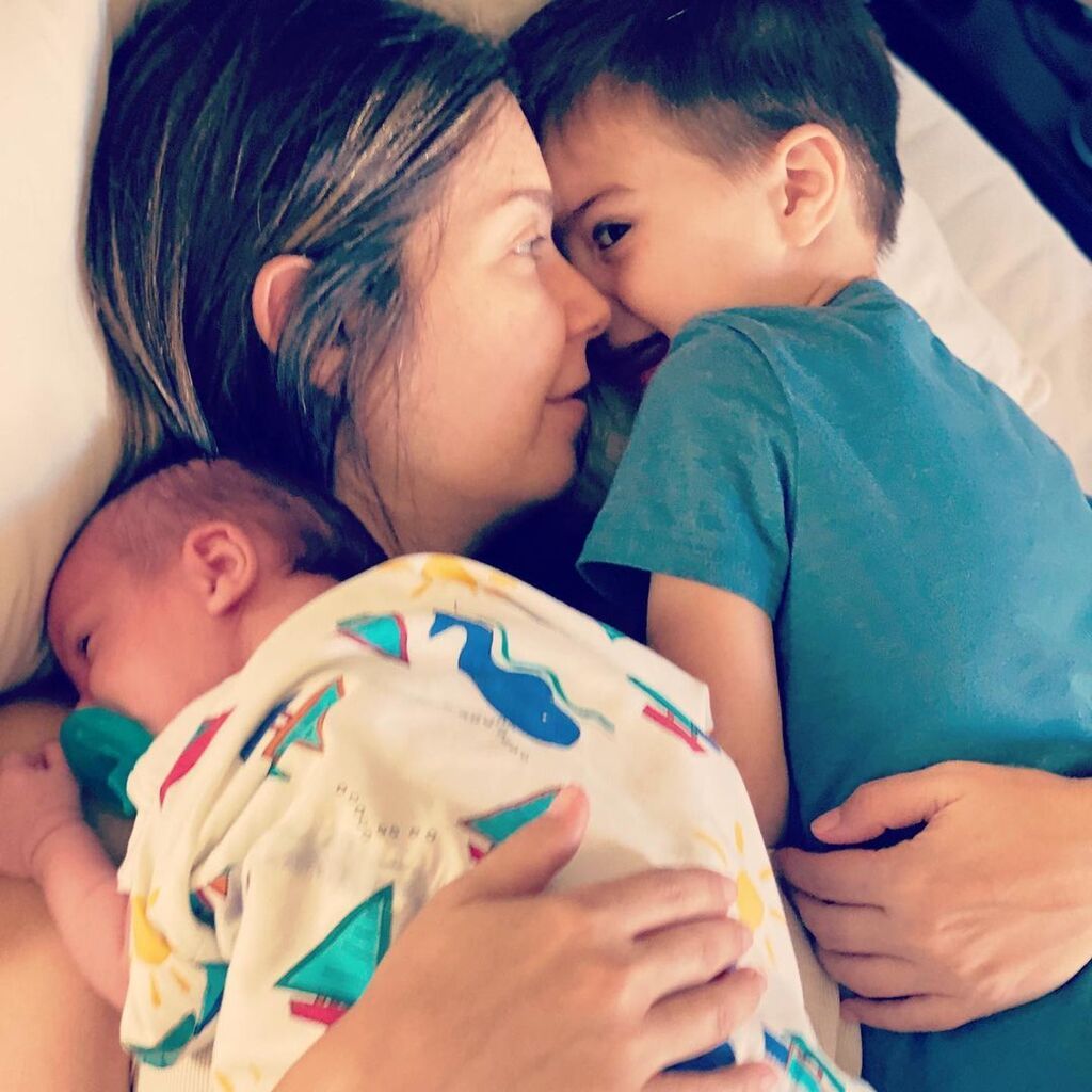 Κατερίνα Μουτσάτσου: «Λιώσαμε» με τις τελευταίες φώτο του μωρού της