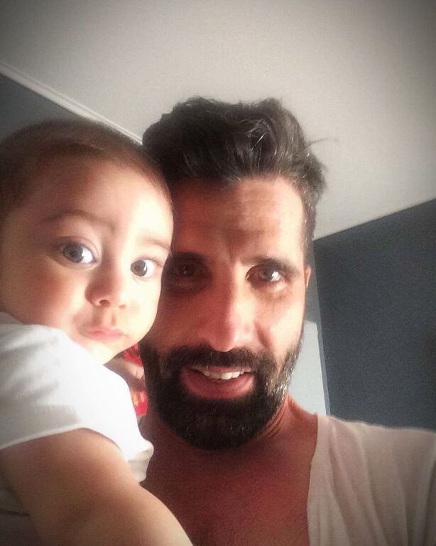 Θανάσης Βισκαδουράκης: Δείτε πόσο μεγάλωσε ο γιος του