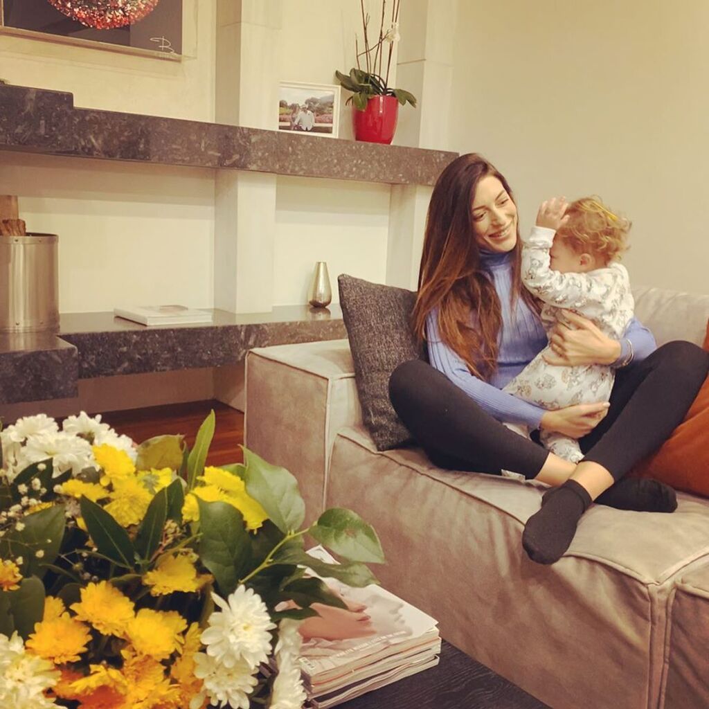 Φλορίντα Πετρουτσέλι: Η κόρη της είναι στη δική της κουζίνα και μαγειρεύει