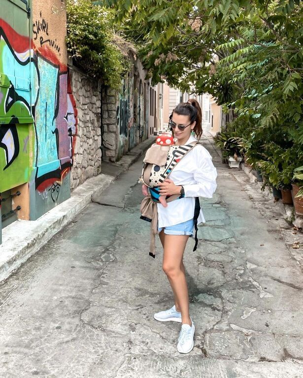 Νικολέττα Ράλλλη:Δοκιμάστε τη συνταγή της για την πιο εύκολη σαλάτα εποχής 