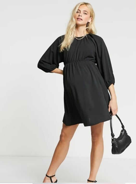 Maternity Chic: Τα ωραιότερα φορέματα εγκυμοσύνης για αυτήν τη μεταβατική εποχή