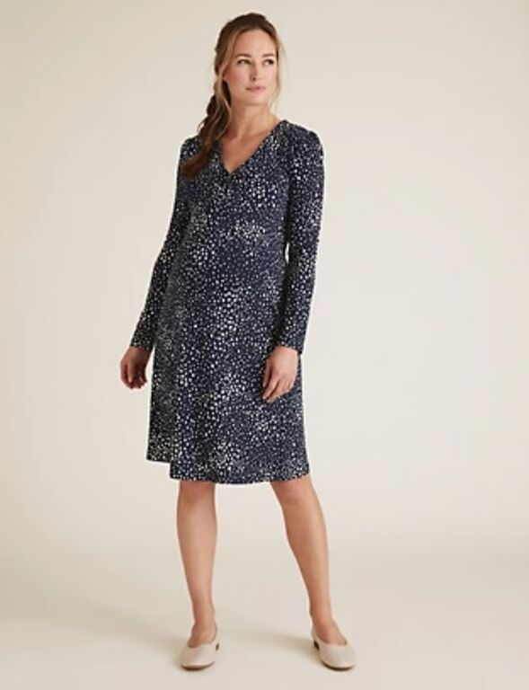 Marks and Spencer, www.marksandspencer.com/gr/