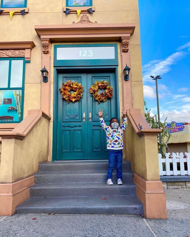 πηγή φωτογραφίας: Instagram account @ravelingwith_thetaylors