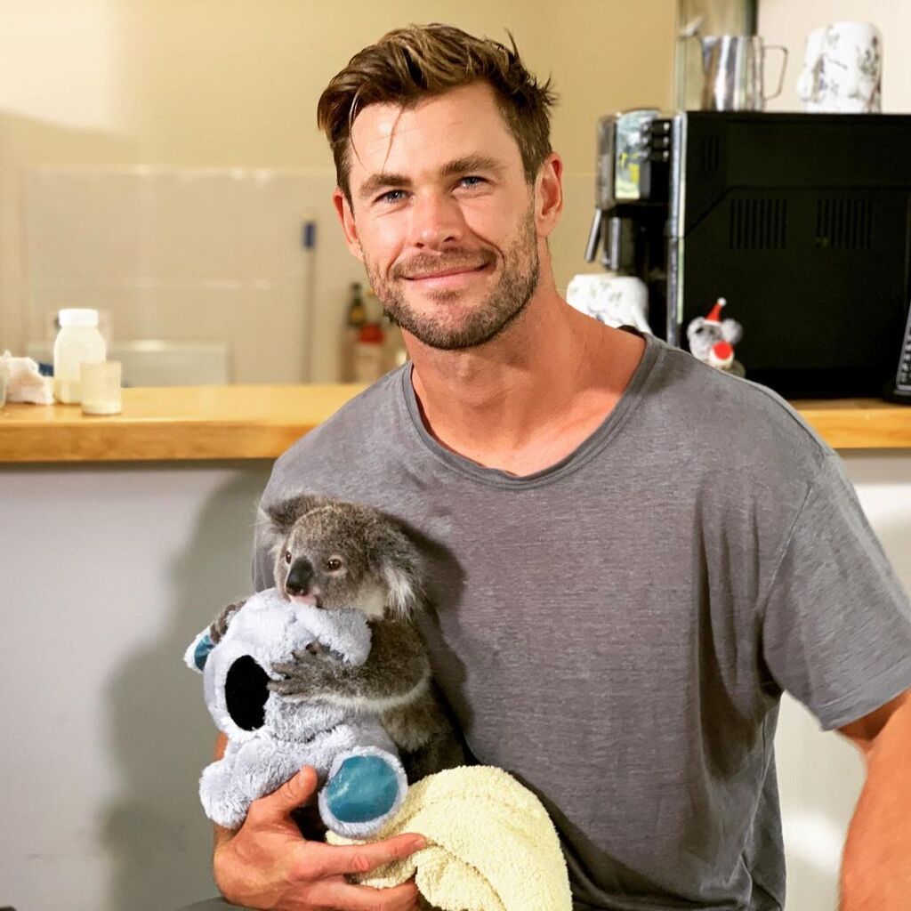 Chris Hemsworth: Το 6λεπτο βίντεο που δείχνει πόσο απίστευτος μπαμπάς είναι