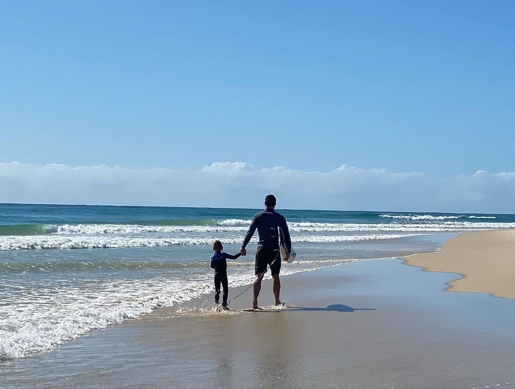 Chris Hemsworth: Το 6λεπτο βίντεο που δείχνει πόσο απίστευτος μπαμπάς είναι