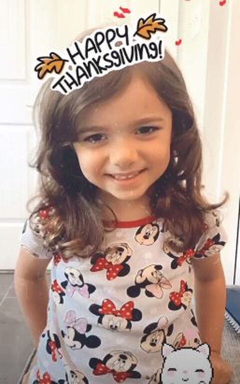 ... και μία της αξιολάτρευτης κορούλας της.