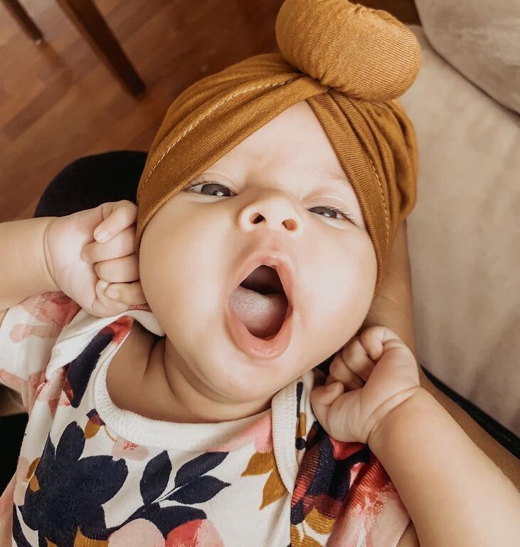 Αυτή η μπέμπα φοράει τουρμπάνια και θα σας κλέψει την καρδιά (pics)