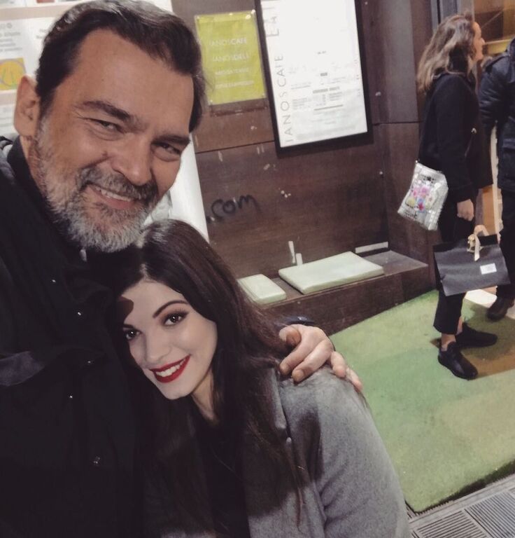 H τρυφερή φώτο της Τζένης Καζάκου με τον πατέρα της (pics)