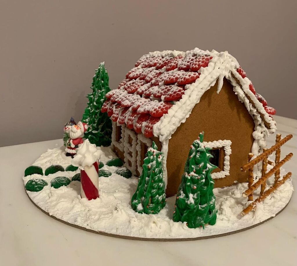 Φαίη Μαυραγάνη:Το εντυπωσιακό gingerbread house που έφτιαξε με τα παιδιά της