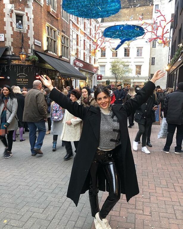 Μπορεί να κουραζόμαστε κάποιες φορές όταν κάνουμε το λεγόμενο «παιδικό προγράμμα» αλλά ένα χαμόγελο τους αρκεί για να τα ξεχάσουμε όλα!
Just a few days ago! #family #wheninlondon