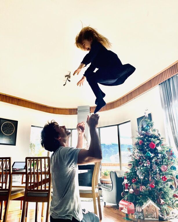 Ρούλα Ρέβη: Δείτε την πρώτη ανάρτηση με τα παιδιά της για το 2021 