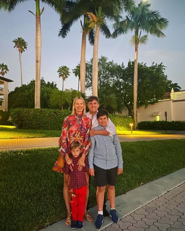 Φούσκωσε κι άλλο η κοιλίτσα του γνωστού μοντέλου 