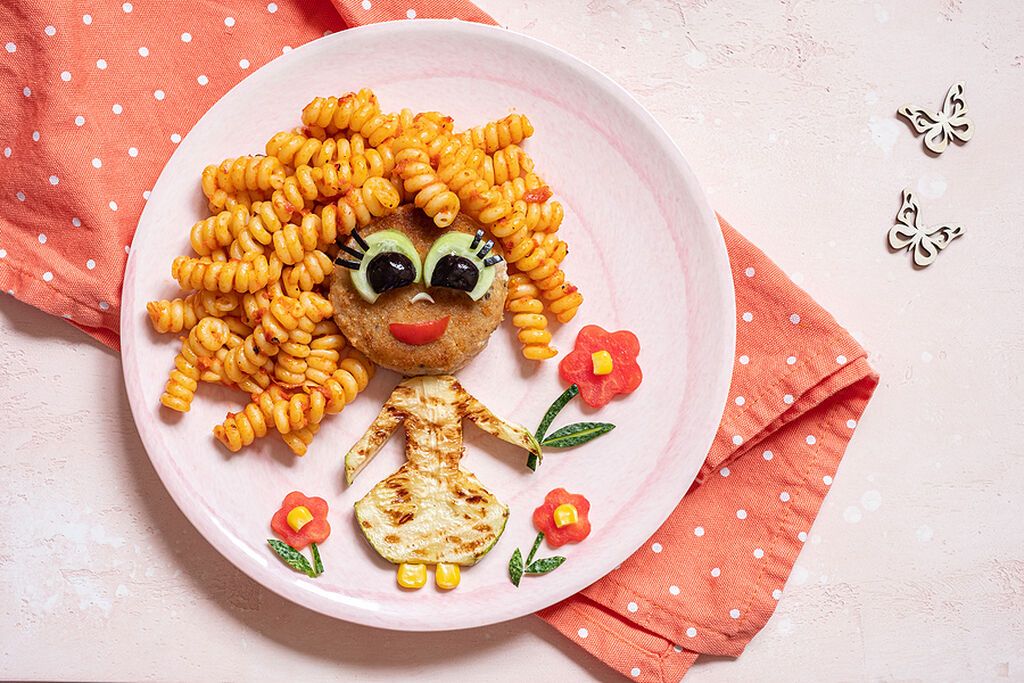 Παιχνιδιάρικα πιάτα με ζυμαρικά που θα ενθουσιάσουν τα παιδιά (pics)