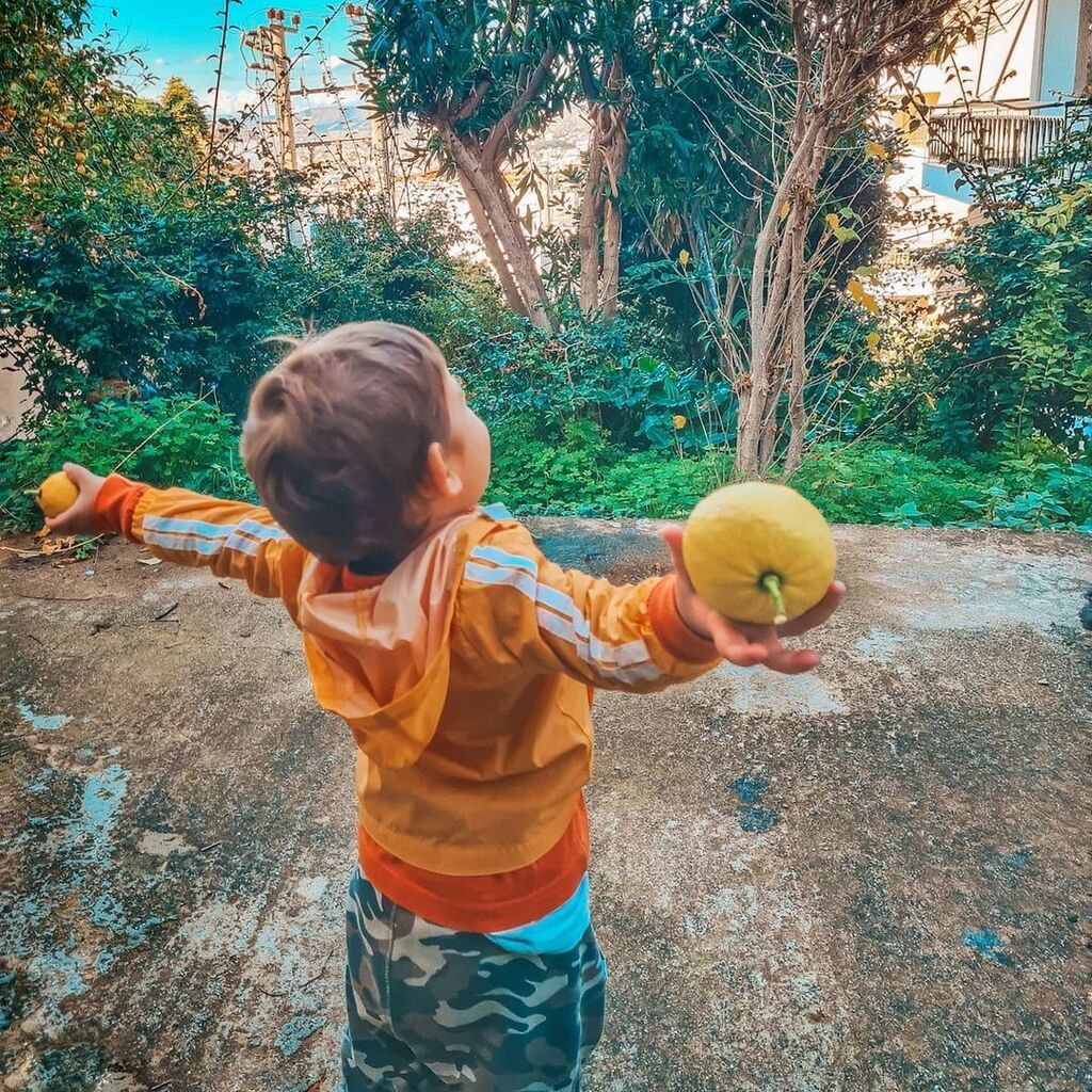 Τζένη Θεωνά: Η φώτο του γιου της και το σχόλιο της Σταματίνας Τσιμτσιλή  