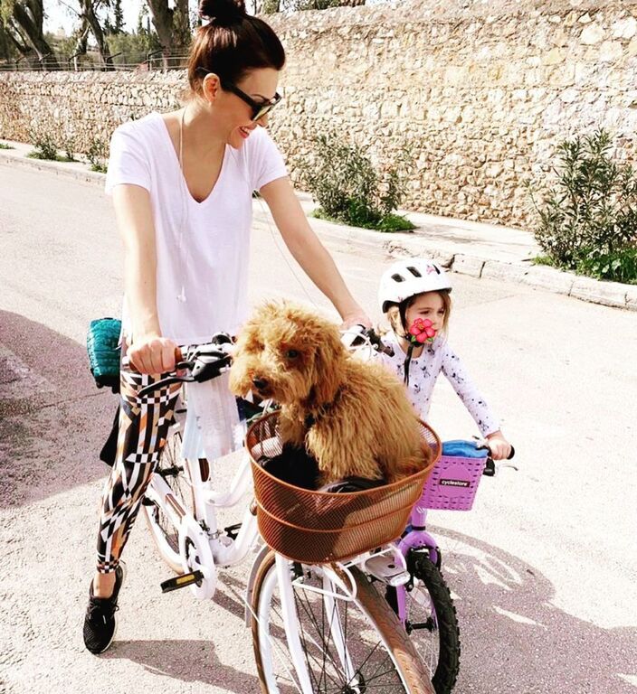 Σίσσυ Φειδά: Στιλάτη η κόρη της ακόμα και όταν παίζει - Δείτε φώτο 