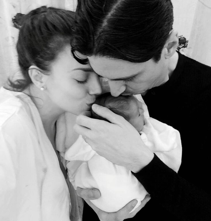 Κρυσταλλία: Τρείς μήνες μαμά - Δείτε όλες τις φώτο με τον γιο της