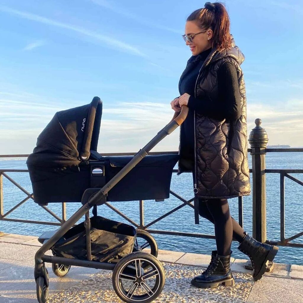 Κρυσταλλία: Τρείς μήνες μαμά - Δείτε όλες τις φώτο με τον γιο της