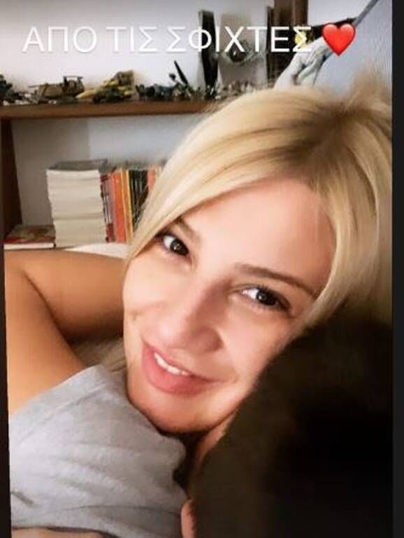 Η Φαίη Σκορδά δημοσίευσε υπέροχες φωτογραφίες που δείχνει τι κάνει με τον μικρό Δημήτρη.