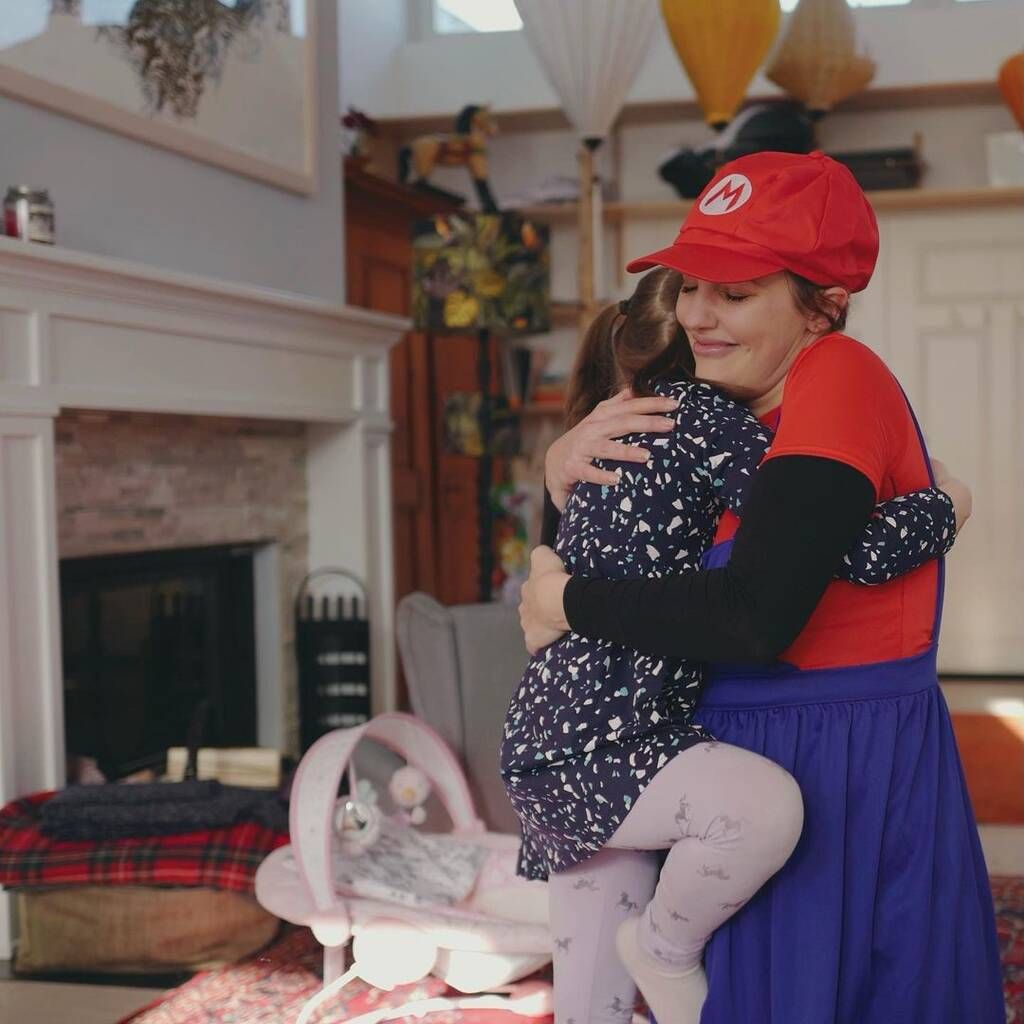 Meryem Uzerli: Ποζάρει για πρώτη φορά με τις δύο κόρες της (pics)