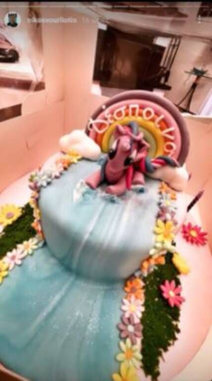 Νίκος Βουρλιώτης: Η κόρη του είχε γενέθλια - Δείτε την φανταστική τούρτα