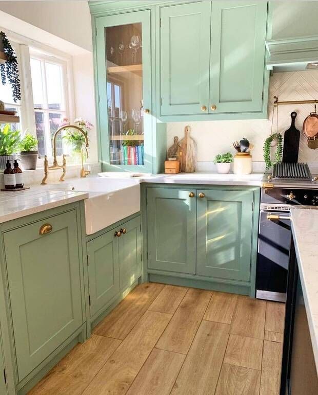 instagram account @tiny.kitchenette