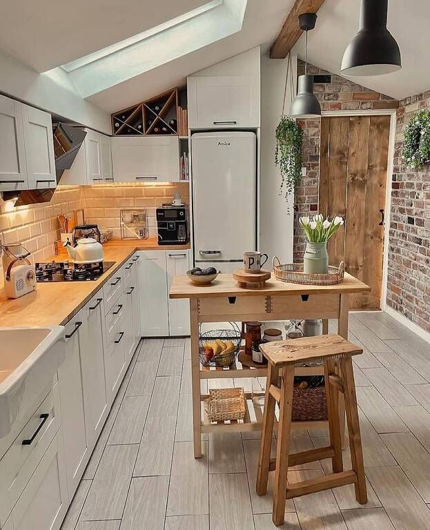 instagram account @tiny.kitchenette