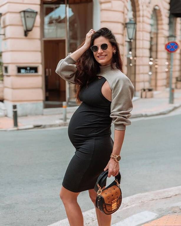 Χριστίνα Μπόμπα: "Τραπεζάκι" η κοίλιτσα της - Δείτε τις φώτο που ανέβασε