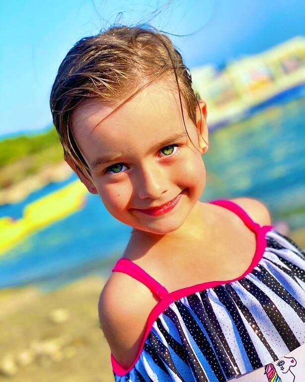 Θάνος Πετρέλης: Τραγουδά με την Ζένια τον «Γλάρο» που ερμήνευσε η Αλίκη