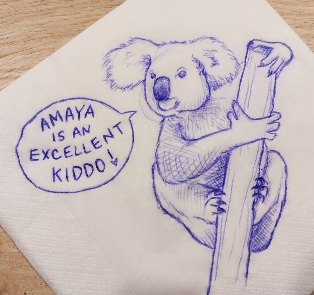 Μαμά ζωγραφίζει δεινοσαύρους σε χαρτοπετσέτες για να εμψυχώσει την κόρη της