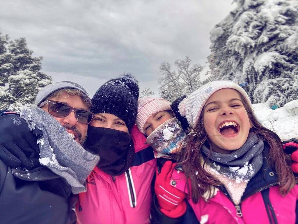 Χάρης & Αντελίνα Βαρθακούρη: Πανέμορφες οι κόρες τους - Δείτε νέες φώτο    