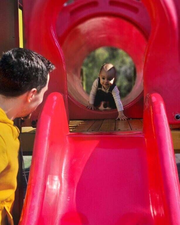 Λευτέρης Πετρούνιας: Θέλει να δουλέψει και η μεγάλη του κόρη δεν τον αφήνει