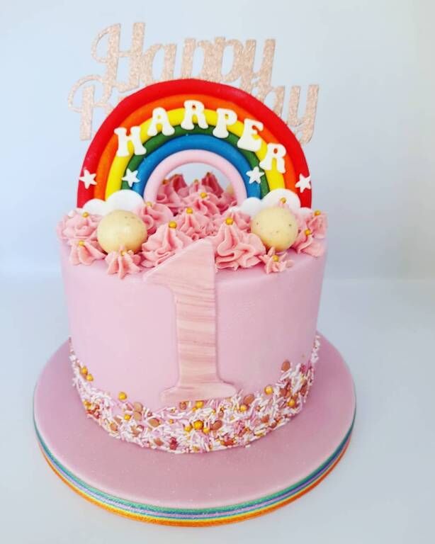 Instagram @benjamincakes
