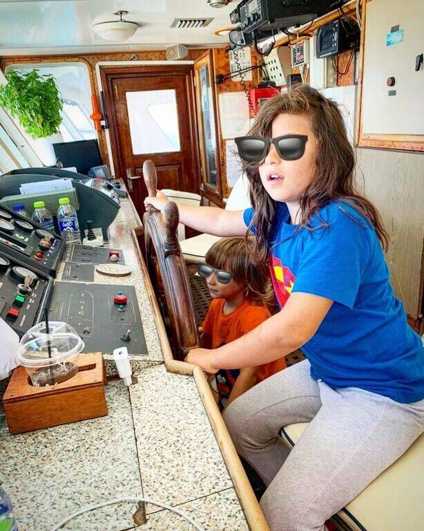 Κατερίνα Καραβάτου: Μας δείχνει μετά από καιρό τον γιος της, Αρίωνα