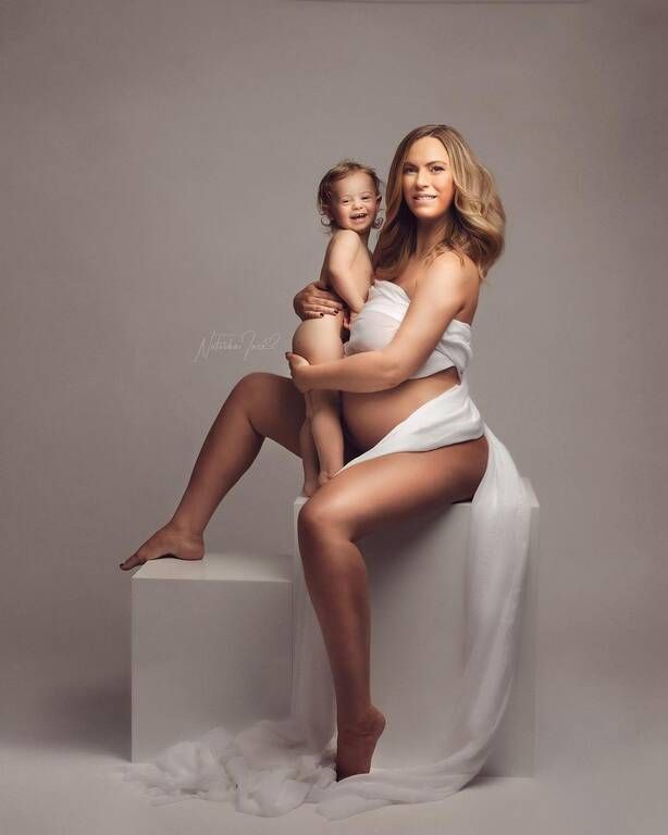 instagram @photographybynatashaince