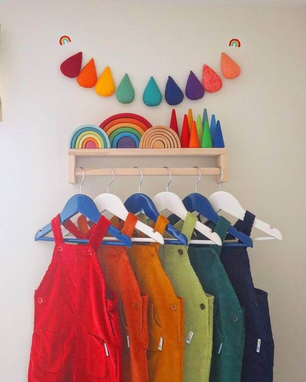 instagram @athomewithrainbows